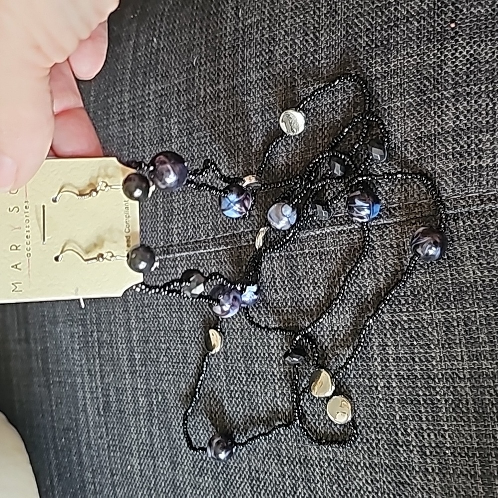 Maryisol Accessories 2 Infinity Necklaces with Matching Earrings💙